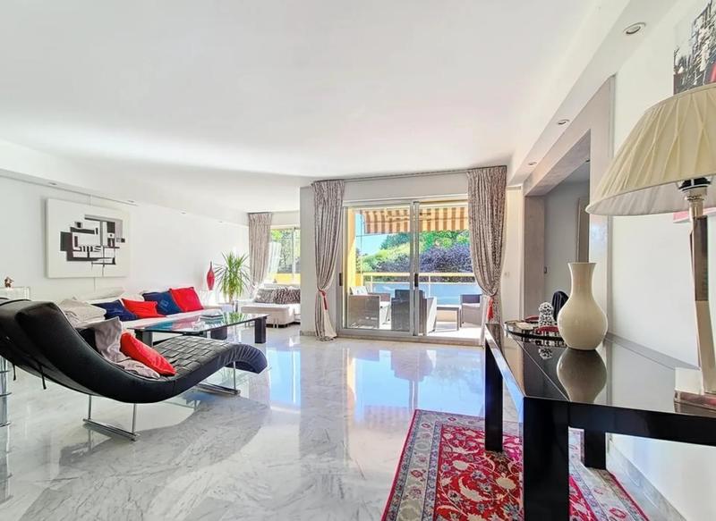 Appartement - 117 m² - 3 pièces