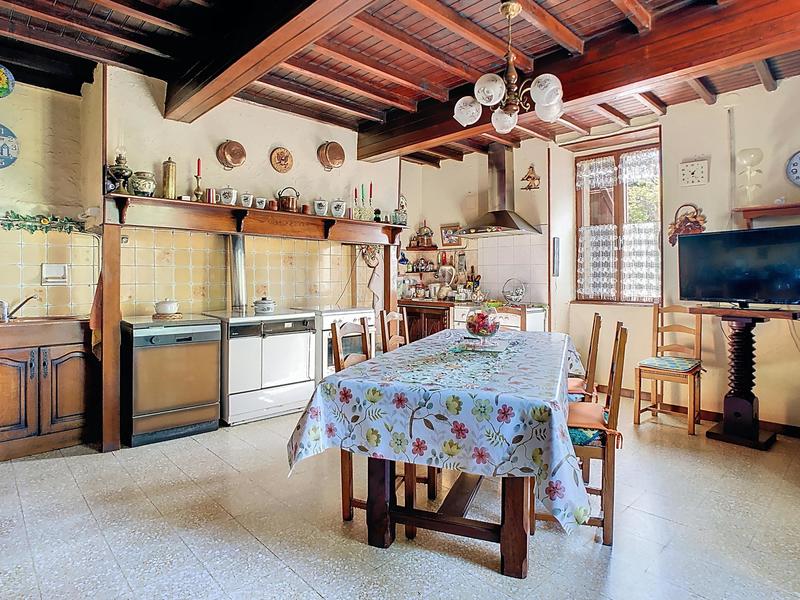 Corps de ferme - 150 m² - 6 pièces