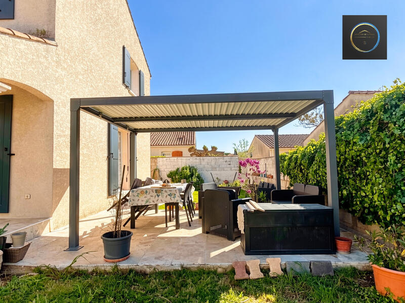 Maison - 94 m² - 4 pièces