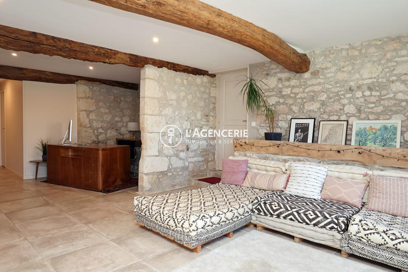 Maison - 430 m² - 4 pièces