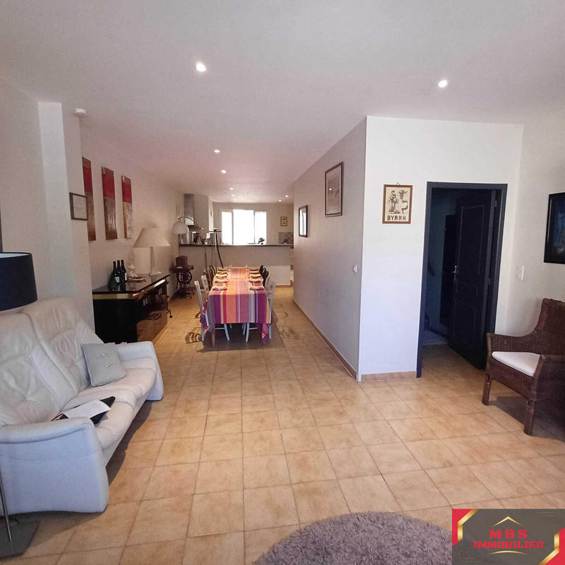 Maison de village - 250 m² - 8 pièces