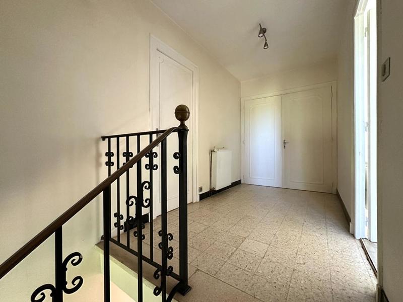 Maison - 215 m² - 7 pièces