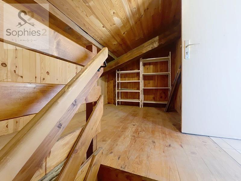 Maison - 200 m² - 8 pièces