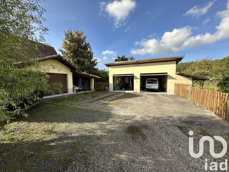 Maison - 218 m² - 7 pièces