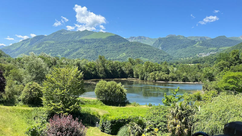 Maison - 310 m² - 9 pièces