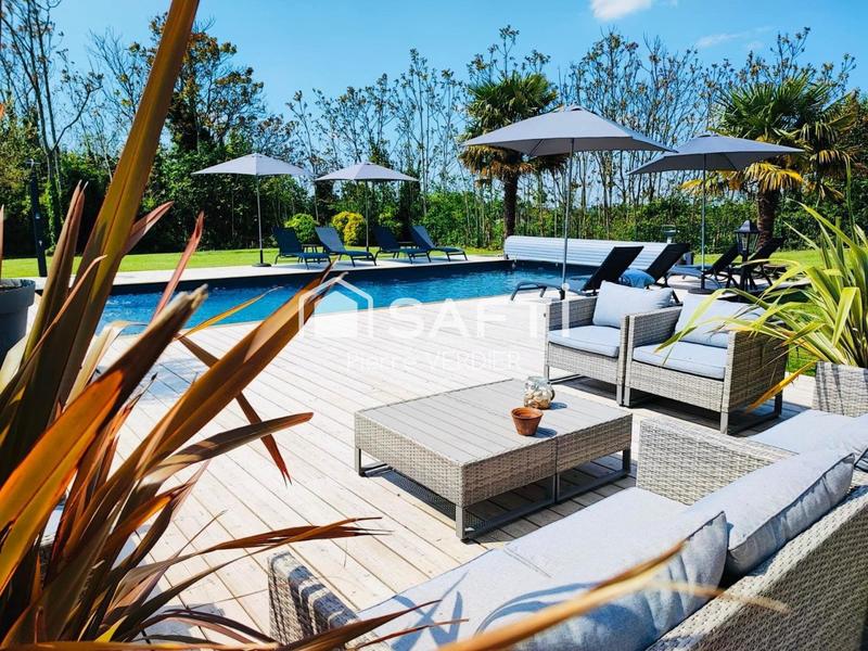 Maison - 500 m² - 16 pièces