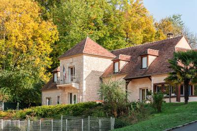 Maison - 290 m² - 7 pièces