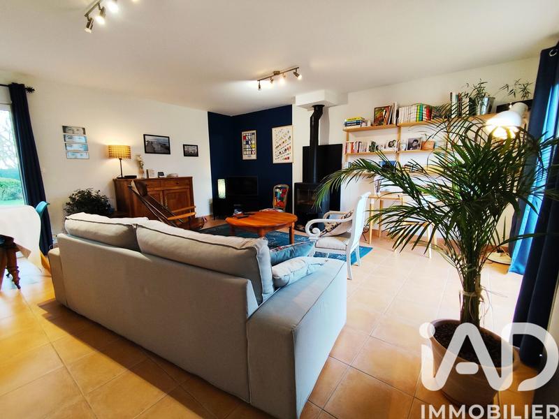 Maison - 95 m² - 5 pièces