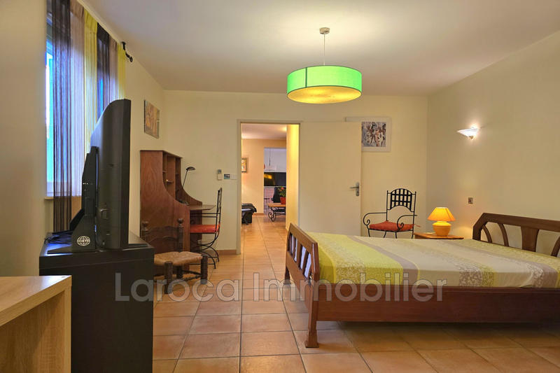 Maison en pierre - 311 m² - 6 pièces