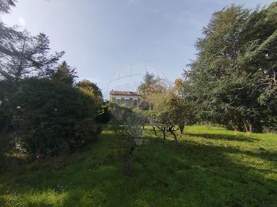 Terrain - 1 600 m²