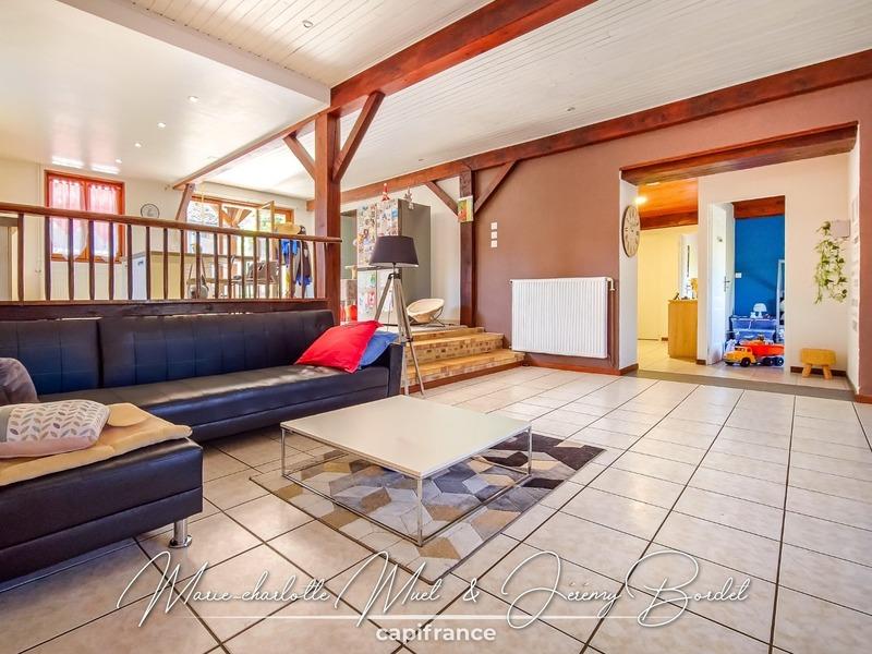 Maison - 111 m² - 4 pièces