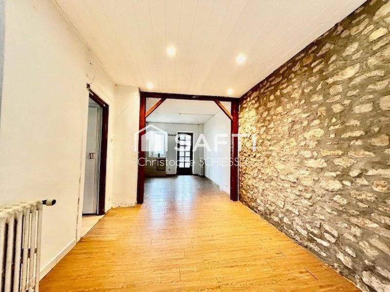 Maison - 104 m² - 6 pièces