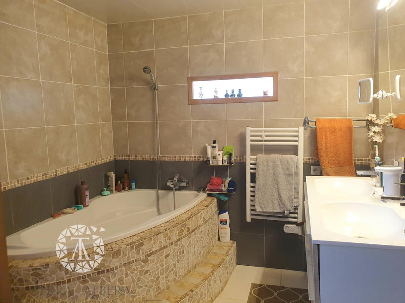 Villa - 128 m² - 4 pièces