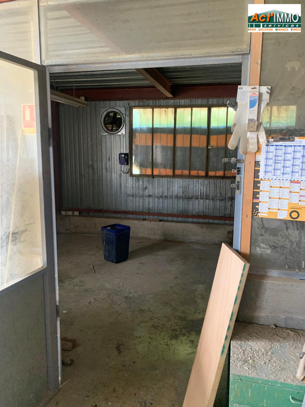 Entrepôt - 264 m²