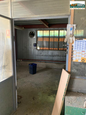 Entrepôt - 264 m²