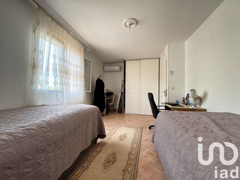 Maison - 225 m² - 7 pièces