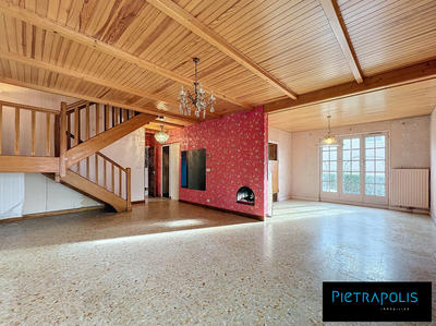 Maison traditionnelle - 132 m² - 6 pièces