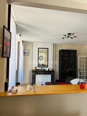 Appartement ancien - 97 m² - 3 pièces