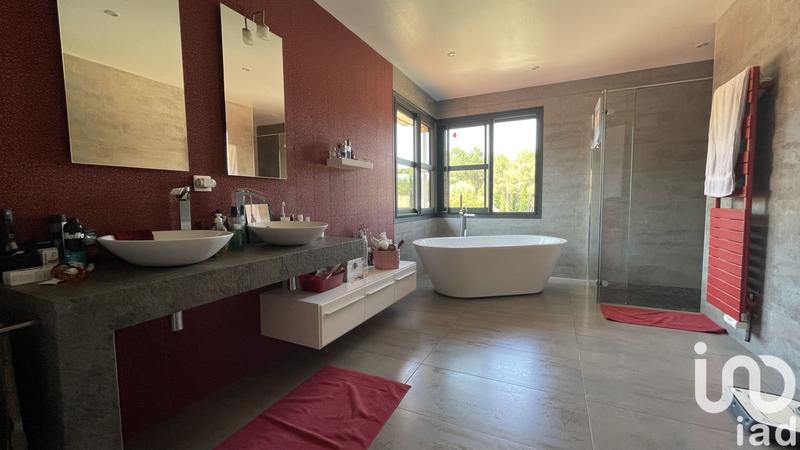 Maison de maîtres - 260 m² - 7 pièces