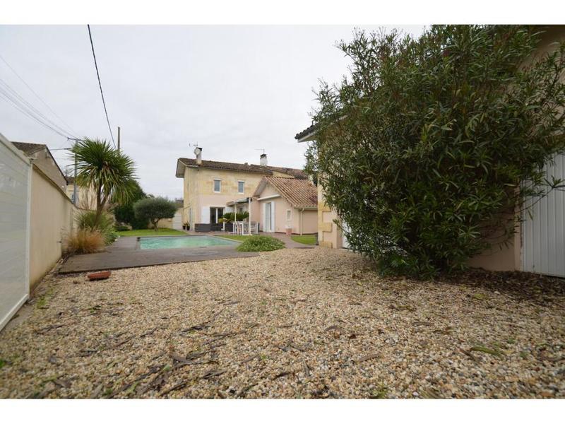 Maison en pierre - 124 m² - 5 pièces