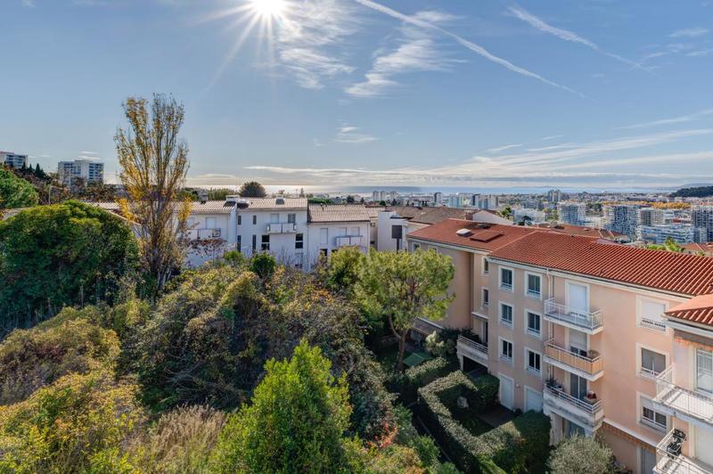 Appartement - 104 m² - 4 pièces