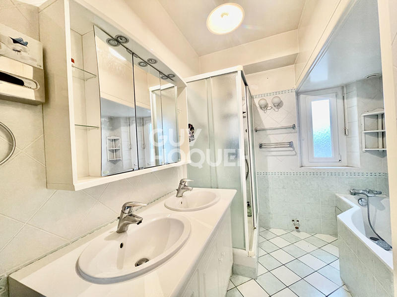 Appartement - 77 m² - 3 pièces