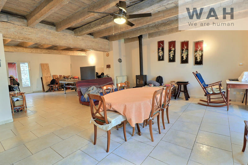 Mas - 200 m² - 5 pièces