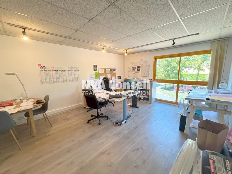 Bureau - 456 m²
