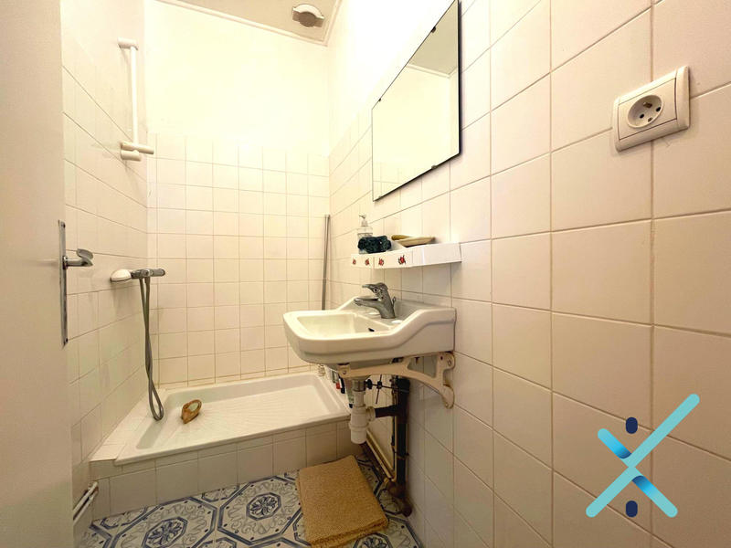 Maison - 280 m² - 11 pièces