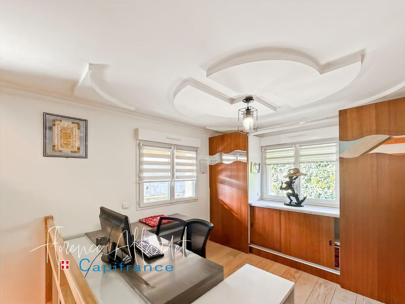 Maison - 169 m² - 5 pièces