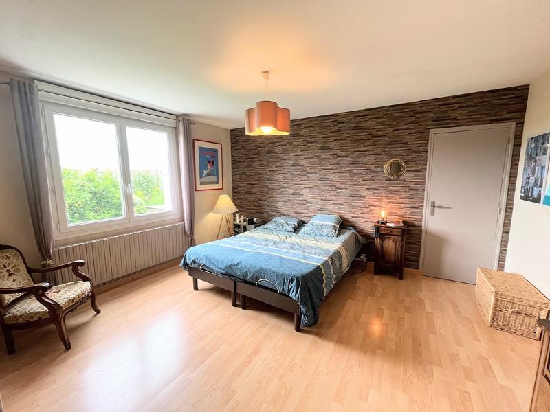 Maison traditionnelle - 160 m² - 7 pièces