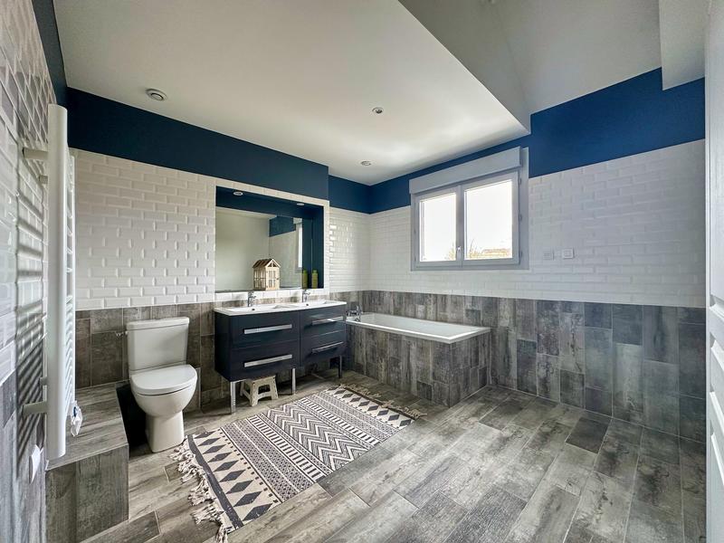 Maison traditionnelle - 91 m² - 4 pièces