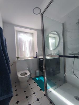 Maison traditionnelle - 186 m² - 7 pièces