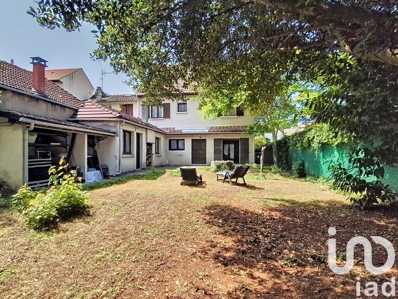 Maison - 192 m² - 9 pièces