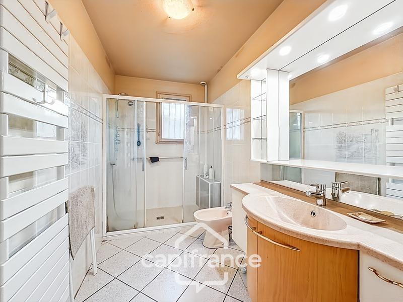 Maison - 91 m² - 4 pièces