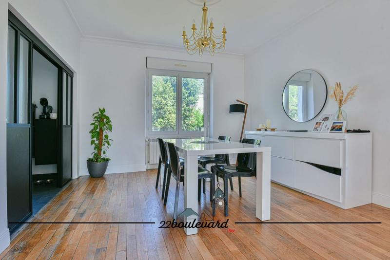 Maison - 101 m² - 5 pièces