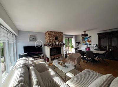 Maison - 120 m² - 5 pièces