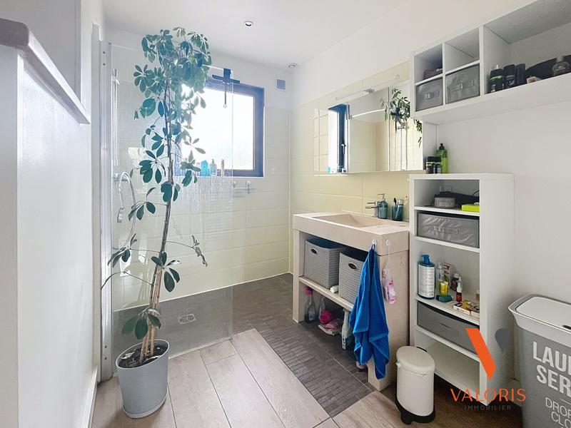 Maison - 171 m² - 6 pièces