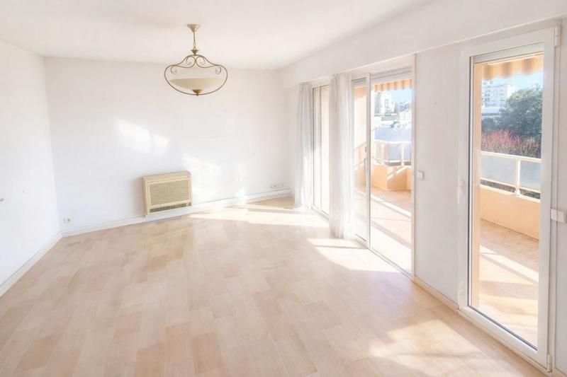 Appartement - 82 m² - 3 pièces