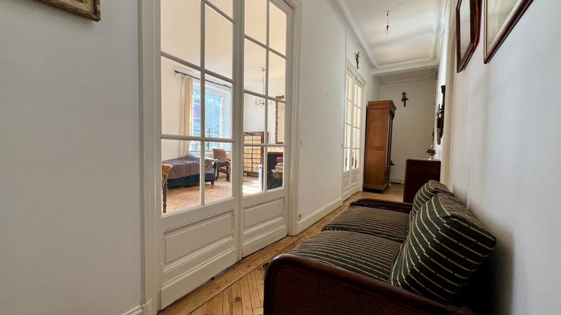 Appartement - 86 m² - 2 pièces