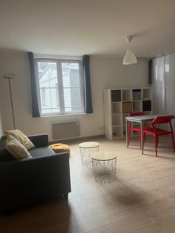 Studio - 46 m² - 1 pièce