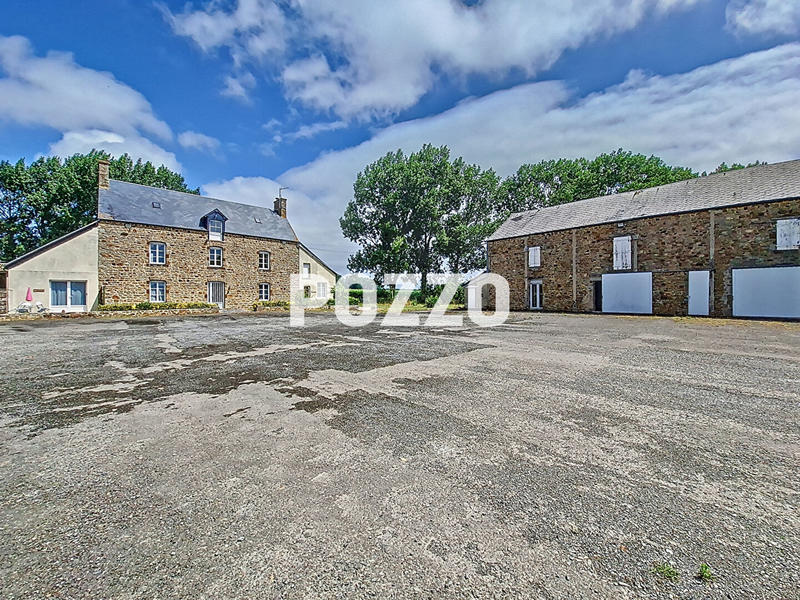 Maison - 216 m² - 7 pièces