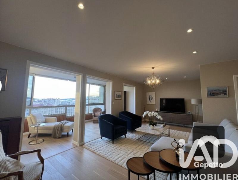 Appartement - 127 m² - 6 pièces