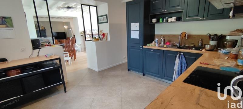 Maison - 267 m² - 8 pièces