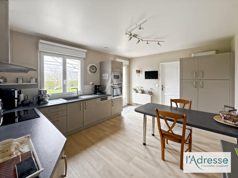 Maison - 140 m² - 6 pièces