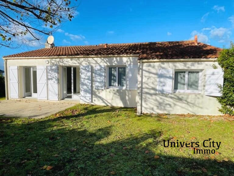 Maison - 99 m² - 5 pièces