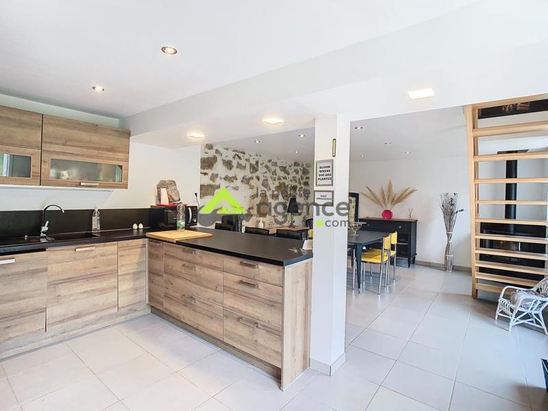 Maison - 120 m² - 5 pièces