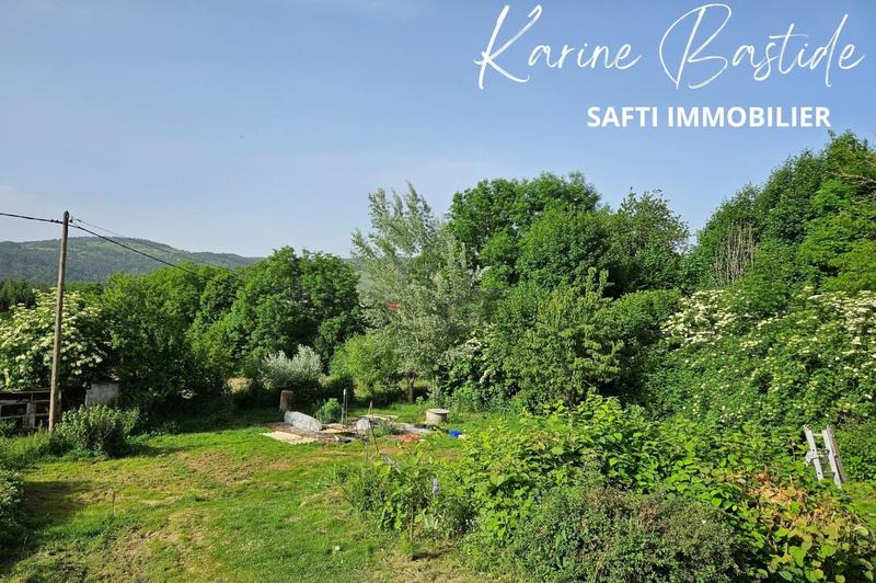 Maison - 245 m² - 10 pièces