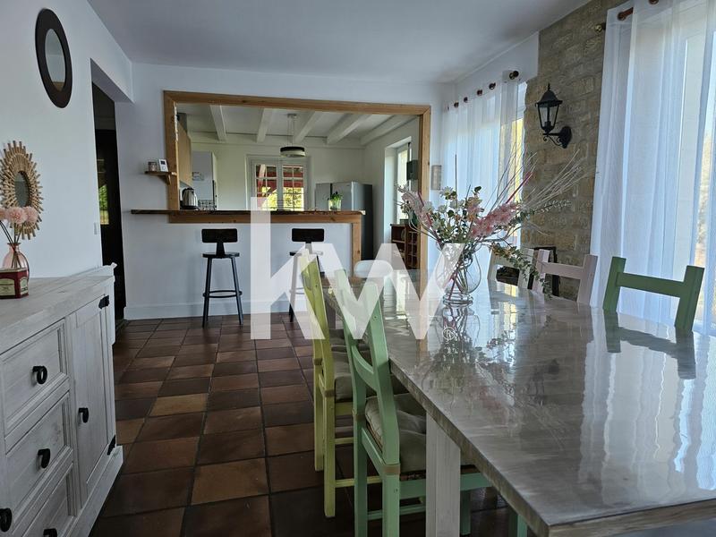 Maison - 257 m² - 6 pièces