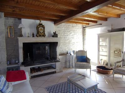 Maison traditionnelle - 195 m² - 5 pièces